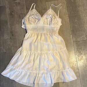 NWOT White Lace Tiered Dress